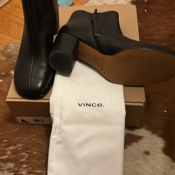 Vince - Maggie black ankle boots size 8 - Picture 3 of 3